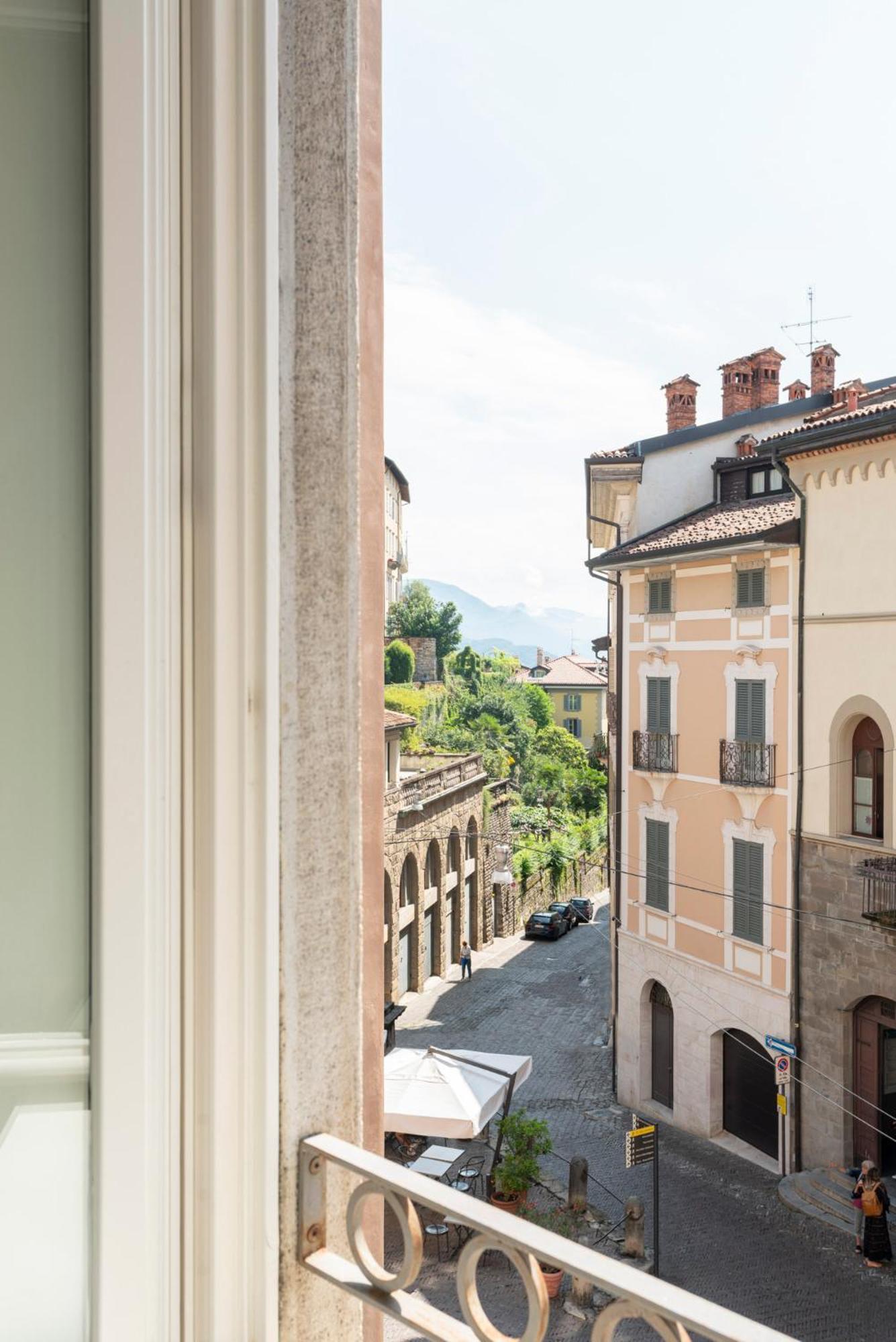 ホテル Casa Di Sofia Citta Alta ベルガモ エクステリア 写真