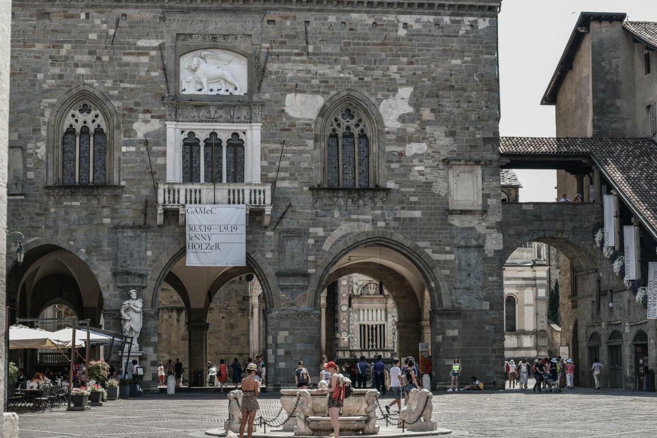 ホテル Casa Di Sofia Citta Alta ベルガモ エクステリア 写真